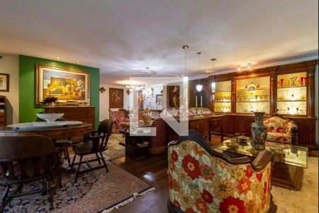 Casa à venda com 3 quartos, 579m² em Granja Julieta, São Paulo