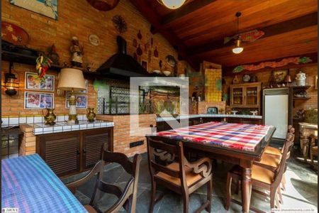 Casa à venda com 3 quartos, 579m² em Granja Julieta, São Paulo