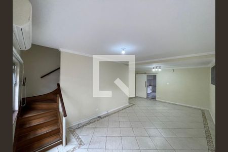 Casa à venda com 3 quartos, 240m² em Brooklin, São Paulo