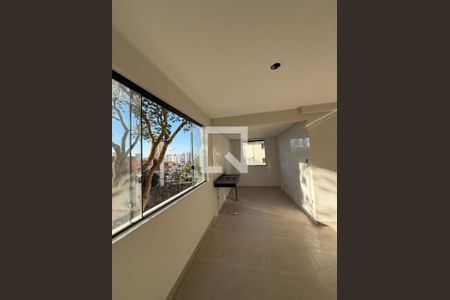 Apartamento à venda com 2 quartos, 61m² em Ipiranga, Belo Horizonte