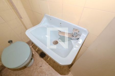 Lavabo de apartamento à venda com 4 quartos, 200m² em Bela Vista, São Paulo
