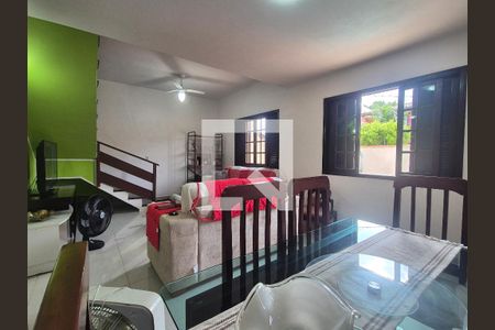 Sala de casa de condomínio à venda com 4 quartos, 150m² em Vargem Grande, Rio de Janeiro