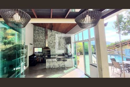 Foto 22 de casa à venda com 5 quartos, 320m² em Vila Alpina, Nova Lima