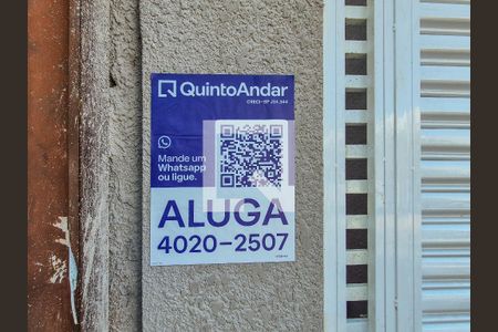 Placa de apartamento para alugar com 2 quartos, 35m² em Vila Dalva, São Paulo