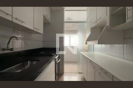 Cozinha de apartamento para alugar com 3 quartos, 63m² em Jardim Botucatu, São Paulo