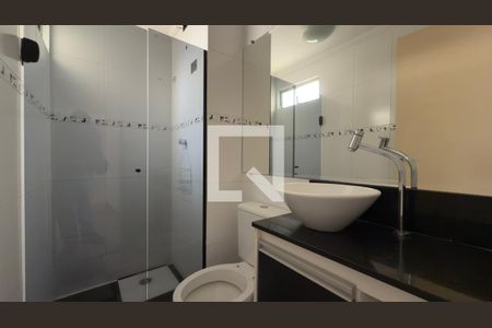 Banheiro  de apartamento para alugar com 3 quartos, 63m² em Jardim Botucatu, São Paulo