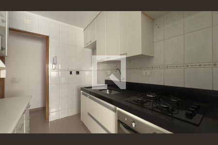 Cozinha de apartamento para alugar com 3 quartos, 63m² em Jardim Botucatu, São Paulo