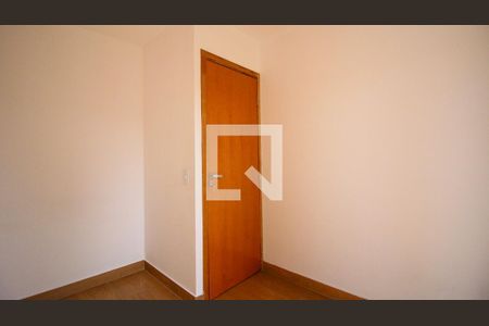 Casa de Condomínio para alugar com 2 quartos, 55m² em Jardim Guairaca, São Paulo