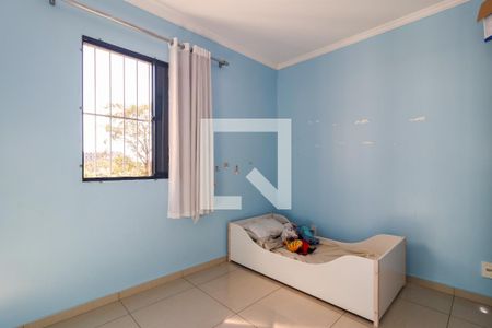 Quarto 2 de apartamento para alugar com 2 quartos, 58m² em Jardim Henriqueta, Taboão da Serra