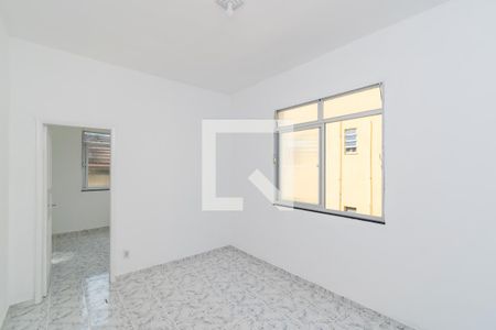 Sala de apartamento para alugar com 1 quarto, 28m² em Madureira, Rio de Janeiro