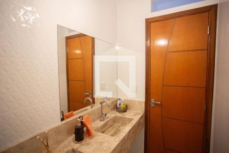 Lavabo de casa à venda com 3 quartos, 140m² em Parque Sao Domingos, São Paulo