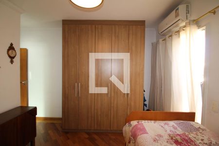 Suíte 1 de casa à venda com 3 quartos, 175m² em Santa Teresinha, São Paulo