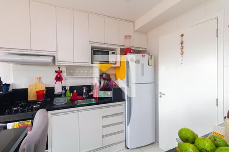 Sala/Cozinha de apartamento para alugar com 2 quartos, 42m² em Vila Carmosina, São Paulo