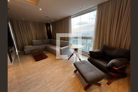 Apartamento à venda com 4 quartos, 225m² em Santa Teresinha, São Paulo