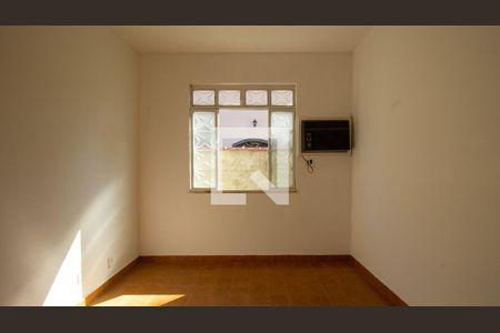 Quarto 2 de casa para alugar com 3 quartos, 100m² em Vargem Grande, Rio de Janeiro