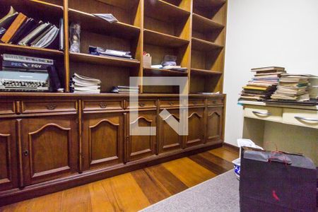 Escritório de casa de condomínio para alugar com 4 quartos, 400m² em Residencial Nove (alphaville), Santana de Parnaíba