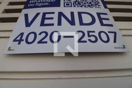 Placa de casa à venda com 4 quartos, 300m² em Vila Santa Clara, São Paulo