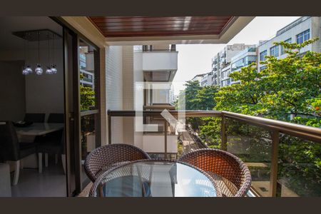  Varanda de apartamento à venda com 3 quartos, 102m² em Tijuca, Rio de Janeiro
