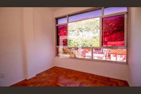 Quarto 1 de apartamento para alugar com 2 quartos, 70m² em Grajaú, Rio de Janeiro