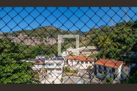 Sala Vista de apartamento para alugar com 2 quartos, 70m² em Grajaú, Rio de Janeiro