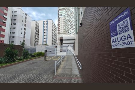 Fachada de apartamento para alugar com 2 quartos, 72m² em Gonzaga, Santos