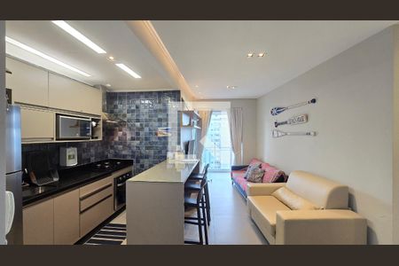 Sala de apartamento para alugar com 2 quartos, 72m² em Gonzaga, Santos