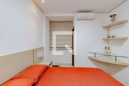 Suíte  de apartamento à venda com 3 quartos, 100m² em Leme, Rio de Janeiro