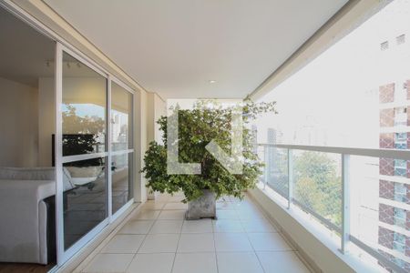 Sacada/Sala de apartamento à venda com 3 quartos, 112m² em Vila Suzana, São Paulo