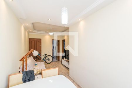 Sala de apartamento à venda com 2 quartos, 75m² em Olaria, Rio de Janeiro