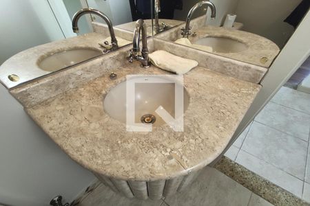 Lavabo de casa à venda com 4 quartos, 102m² em Cristo Rei, São Leopoldo