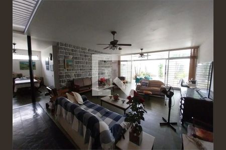 Casa à venda com 4 quartos, 310m² em São Francisco, Niterói