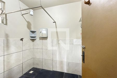 Banheiro de casa para alugar com 2 quartos, 60m² em Scharlau, São Leopoldo