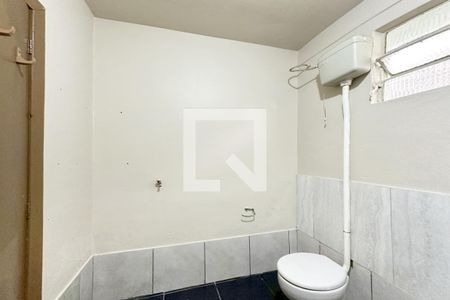 Banheiro de casa para alugar com 2 quartos, 60m² em Scharlau, São Leopoldo