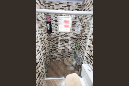 Banheiro de casa para alugar com 2 quartos, 72m² em Scharlau, São Leopoldo