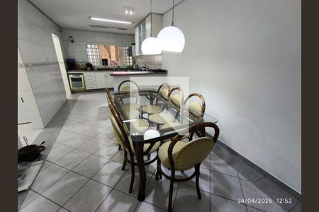 Casa para alugar com 6 quartos, 265m² em Parque Terra Nova II, São Bernardo do Campo