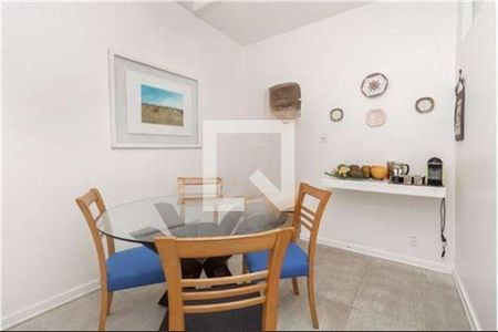 Casa à venda com 3 quartos, 300m² em Jardim Leonor, São Paulo