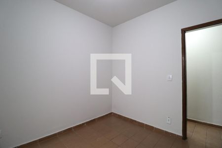Quarto 1 de casa para alugar com 3 quartos, 90m² em Santa Mônica, Uberlândia