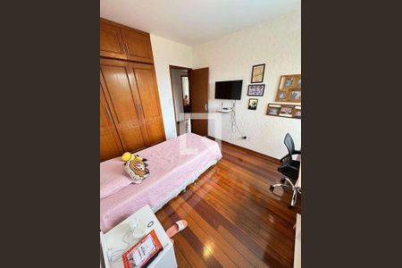 Apartamento à venda com 4 quartos, 130m² em Cachoeirinha, Belo Horizonte