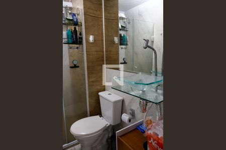 Banheiro de apartamento à venda com 1 quarto, 36m² em Presidente Altino, Osasco
