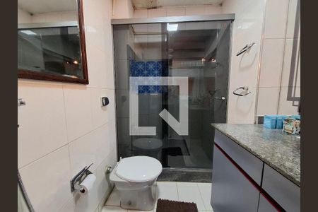 Banheiro de apartamento para alugar com 2 quartos, 68m² em Botafogo, Rio de Janeiro