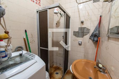 Banheiro/Área de serviço de kitnet/studio para alugar com 1 quarto, 30m² em Liberdade, São Paulo