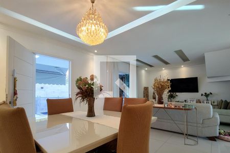 Sala de casa de condomínio à venda com 4 quartos, 315m² em Pechincha, Rio de Janeiro