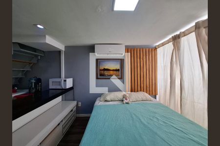 Sala/Quarto  de apartamento para alugar com 2 quartos, 25m² em Centro, Rio de Janeiro