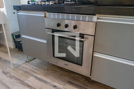 Cozinha de apartamento à venda com 2 quartos, 68m² em Alphaville Industrial, Barueri