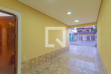 Garagem de casa à venda com 3 quartos, 115m² em Rio Branco, Canoas