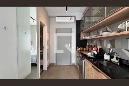 Cozinha de kitnet/studio à venda com 1 quarto, 33m² em Pinheiros, São Paulo