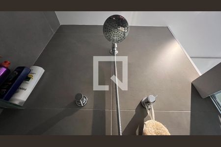 Banheiro de kitnet/studio à venda com 1 quarto, 33m² em Pinheiros, São Paulo