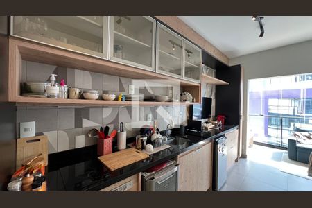 Cozinha de kitnet/studio à venda com 1 quarto, 33m² em Pinheiros, São Paulo
