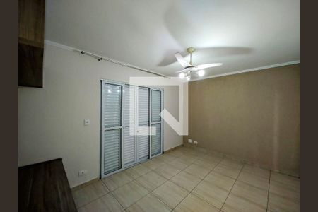 Casa à venda com 3 quartos, 207m² em Rio Pequeno, São Paulo