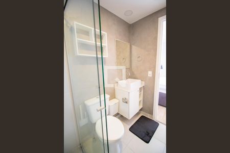 Banheiro de kitnet/studio à venda com 1 quarto, 26m² em Santo Amaro, São Paulo